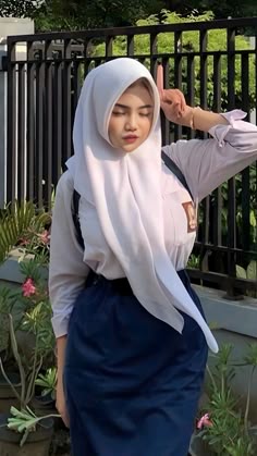 New Viral ABG Jilbab SMP Tutorial Iclik Ganas Trending Global Indonesia 2026
