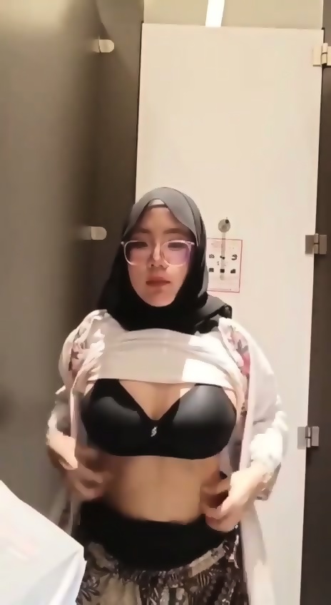 Viral Indo Jilbab Viral Gelora Membara Di Balik Kaca Who Loves Full Version?